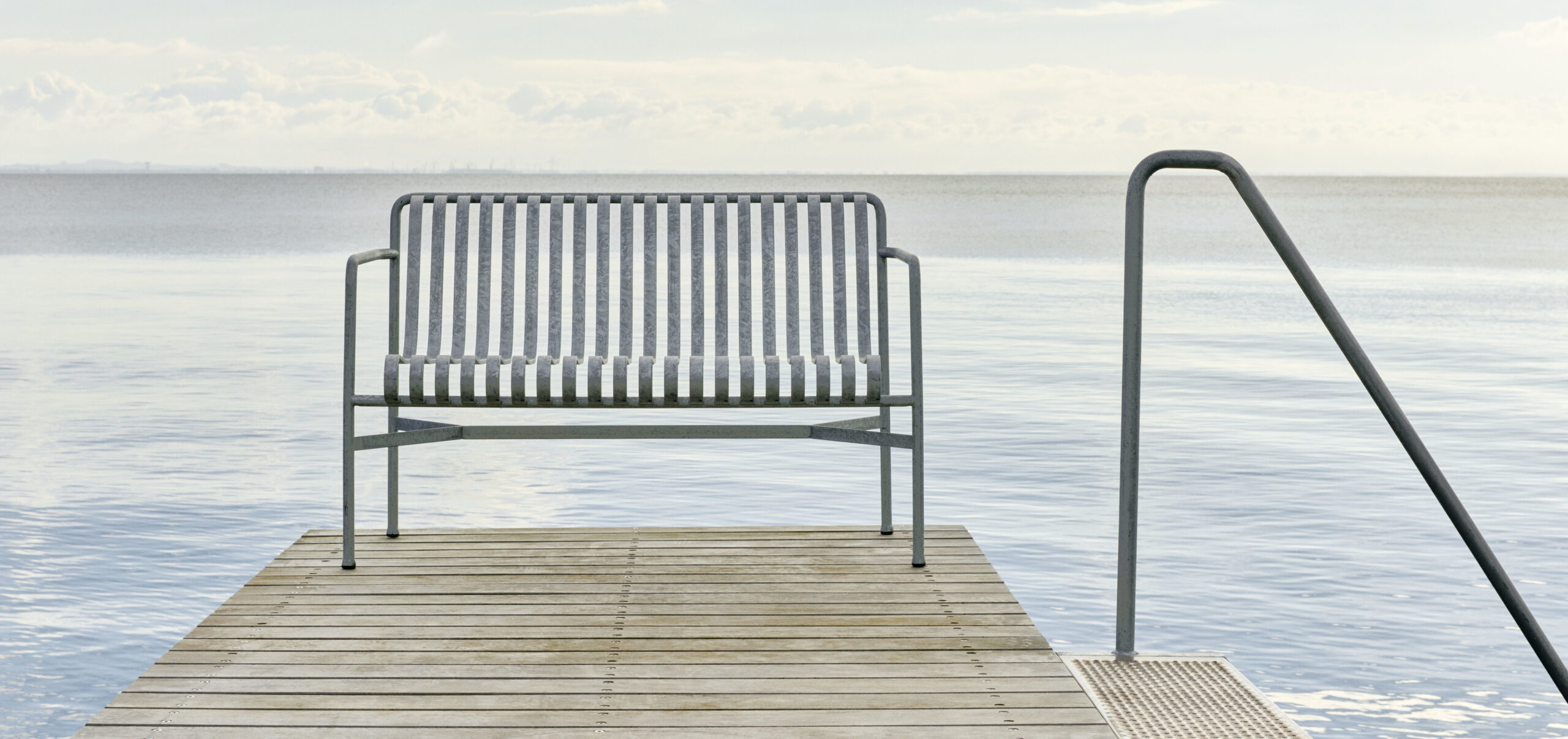 Palissade Dining Bench 
